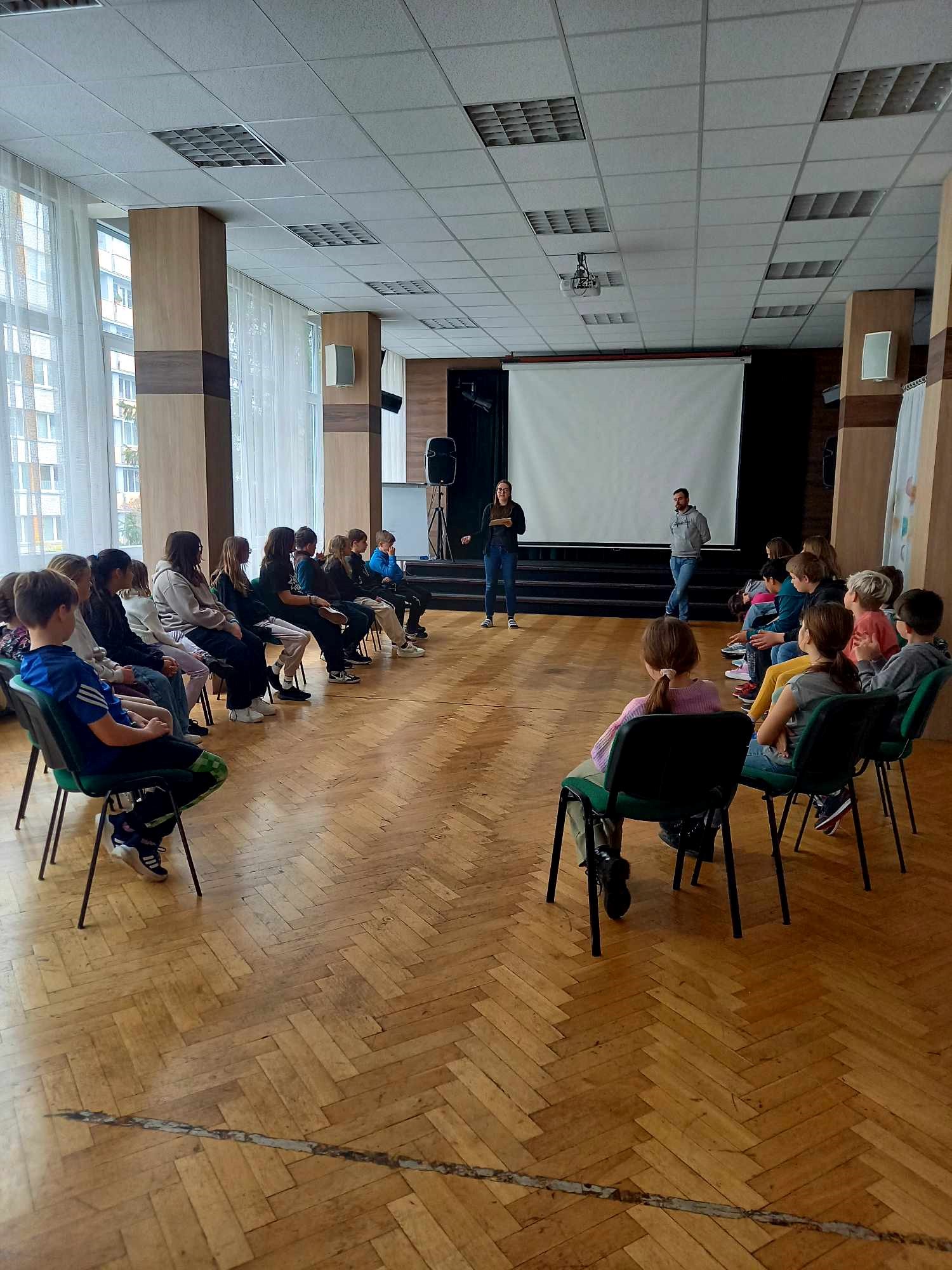 Foto - Děti na programu o bezpečném internetu