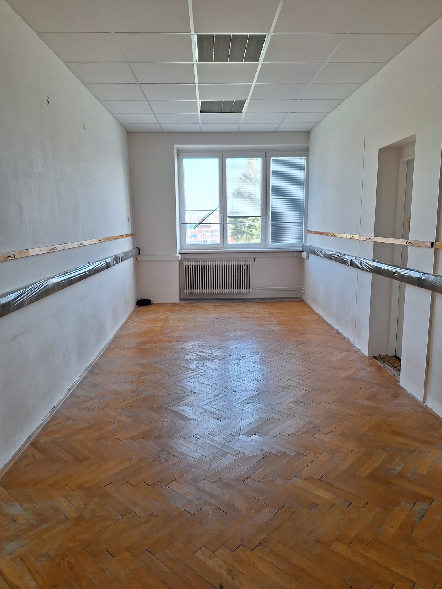 Foto - prázdná PC učbna